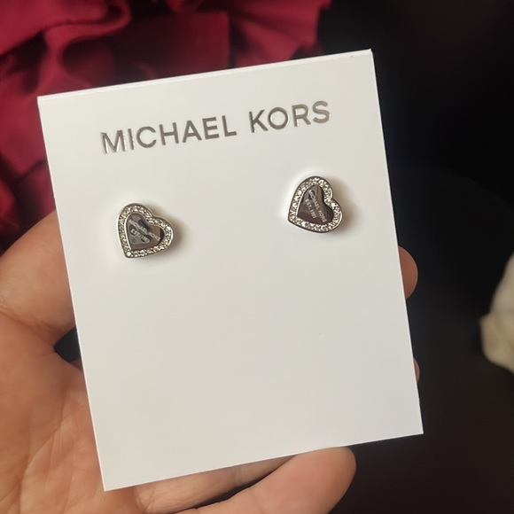NWT MICHAEL KORS Silver Tone Pave Heart Stud Earrings MKJ3966040 MKJ3966 NEW - Picture 5 of 6